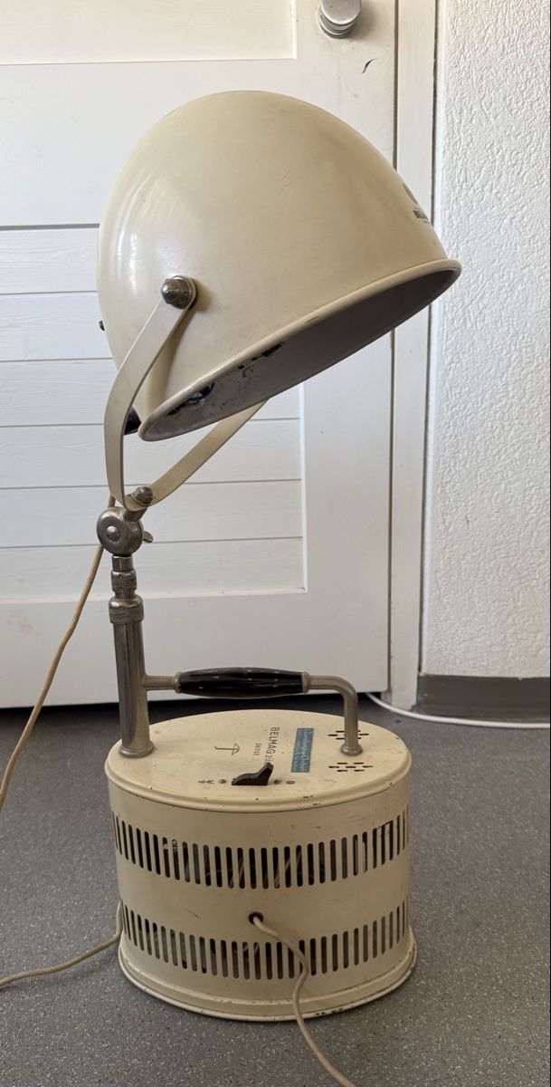 Belmag Lampade: Vintage Belmag Zürich Quarzlampe umgerüstet auf LED – Usato da Biberist venduto da Mrgerl 1