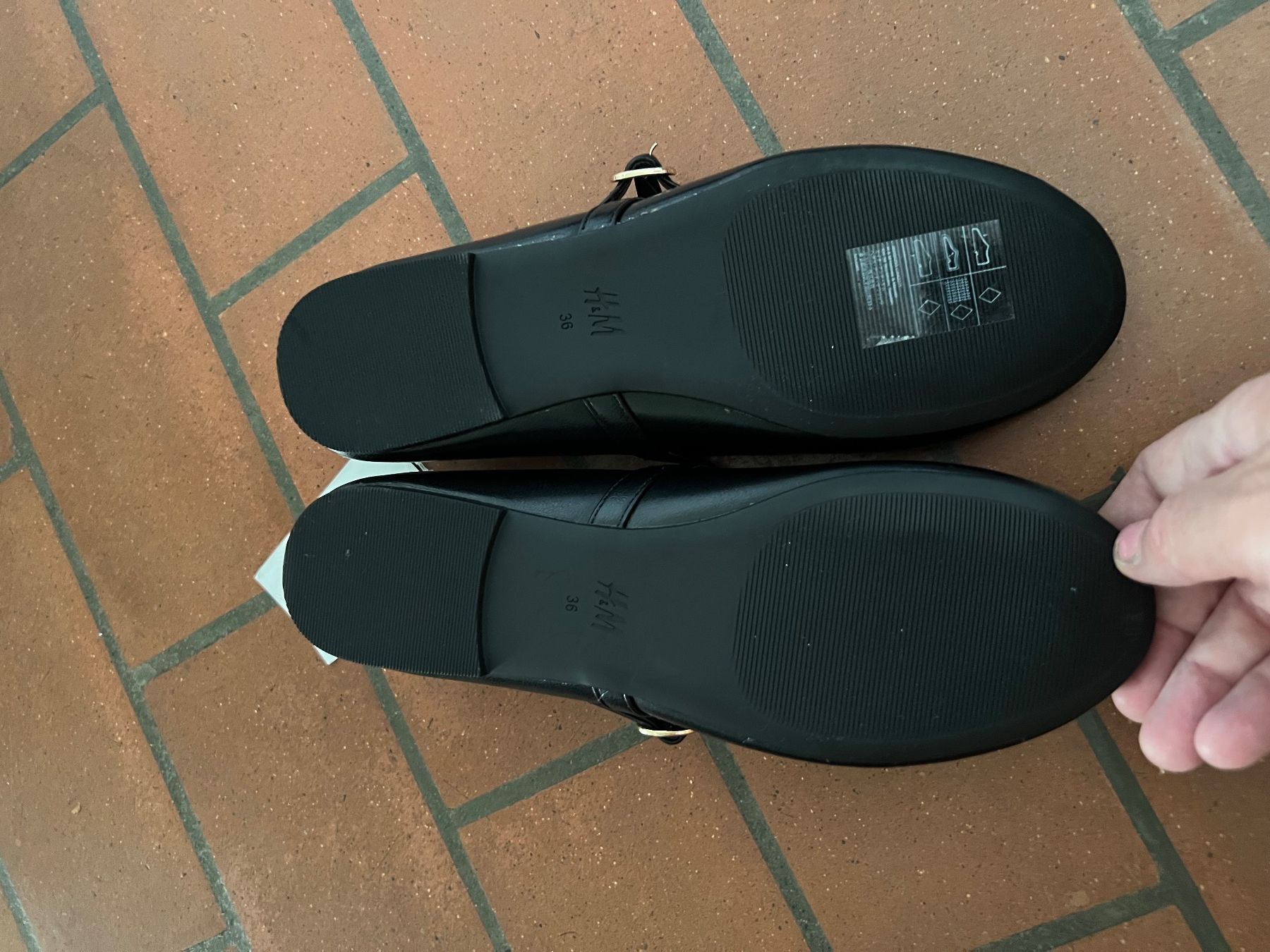 H&M Scarpe per ragazze: Mary-Janes von H&M neu – Nuovo (secondo la descrizione) da Zürich venduto da Claudia2206 2