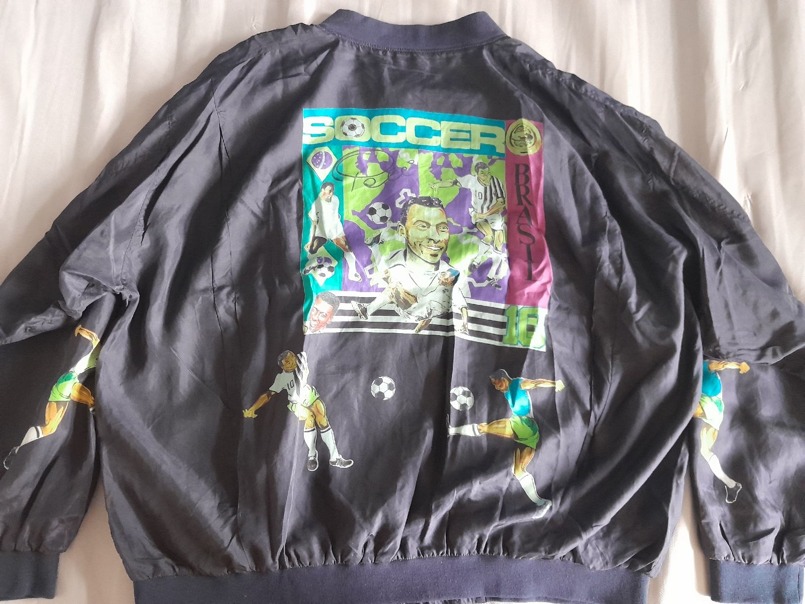Giacche: veste Pelé XL édition limitée – Usato da Genève venduto da ang_fd8z 3