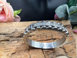 Massiver Armreif aus Edelstahl