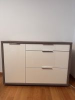 Modernes Sideboard in Weiss & Holzoptik