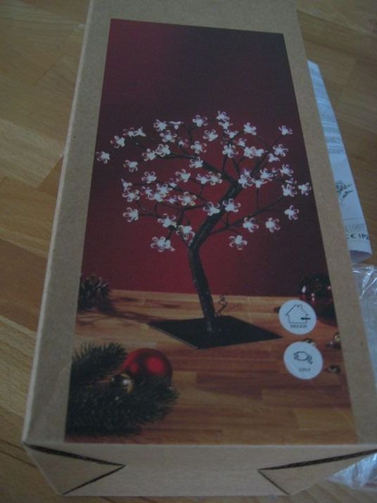 Tutte le decorazioni: Schöner Baum mit Beleuchtung – Nuovo e nell'imballaggio originale da Romanshorn venduto da Wazoohandlung 1