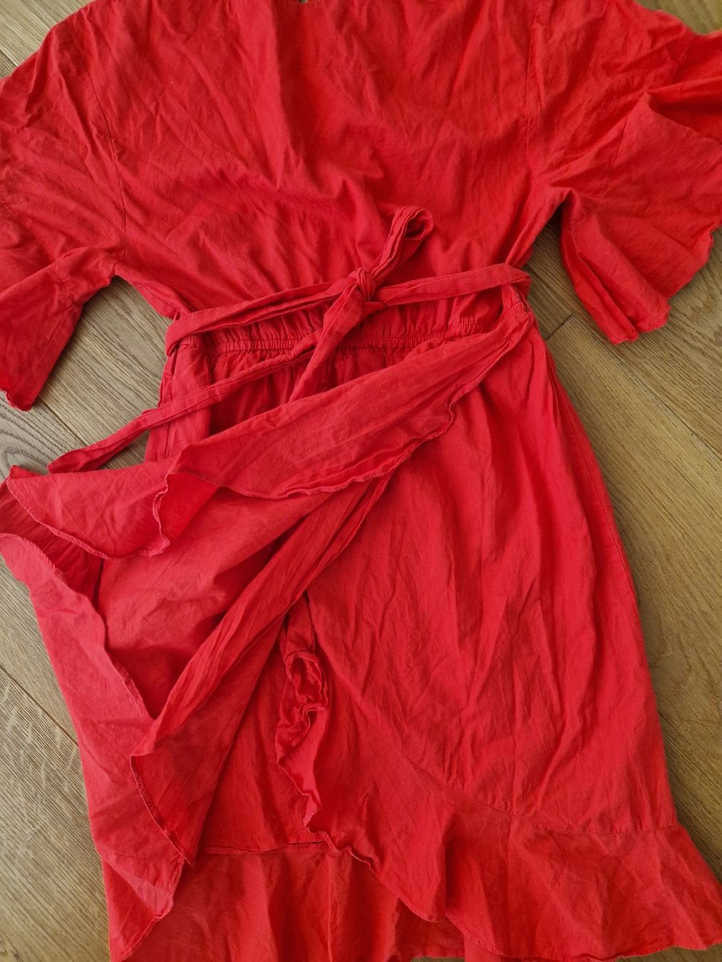 Na-kd Kleider: Na-Kd Minikleid gewickelt, Grösse 36 – Gebraucht aus Eschenbach SG von SanFranciscoCalifornia 1