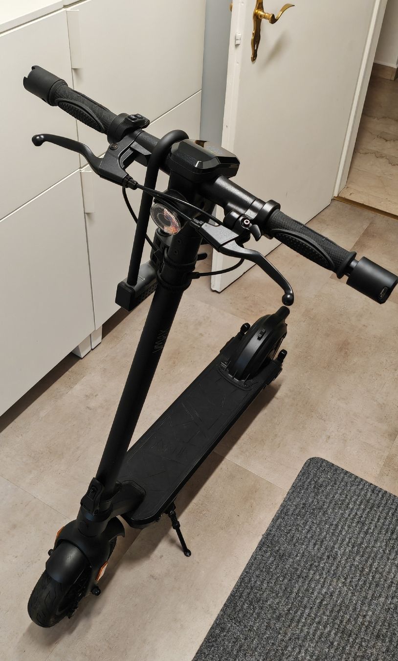 VMAX Kickboard: Monopattino E-Scooter VMAX VX2 Pro LT-B + frecce/Blinker – D'occasion à Breganzona par TheMrLucano