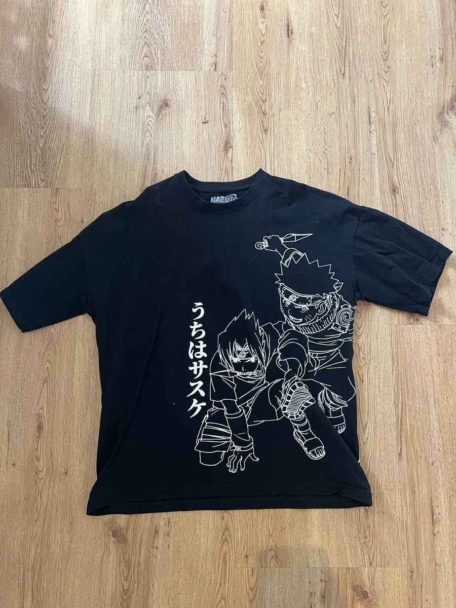 Pull&Bear T-shirts: T-Shirt Naruto Pull&Bear Schwarz Grösse S – D'occasion à Olten par isabelschmid
