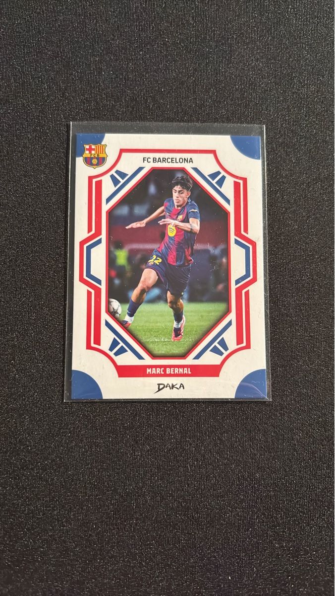 Carte collezionabili: FC Barcelona - Marc Bernal - Daka - Top Audience  – Usato da Kaiseraugst venduto da Baum_12