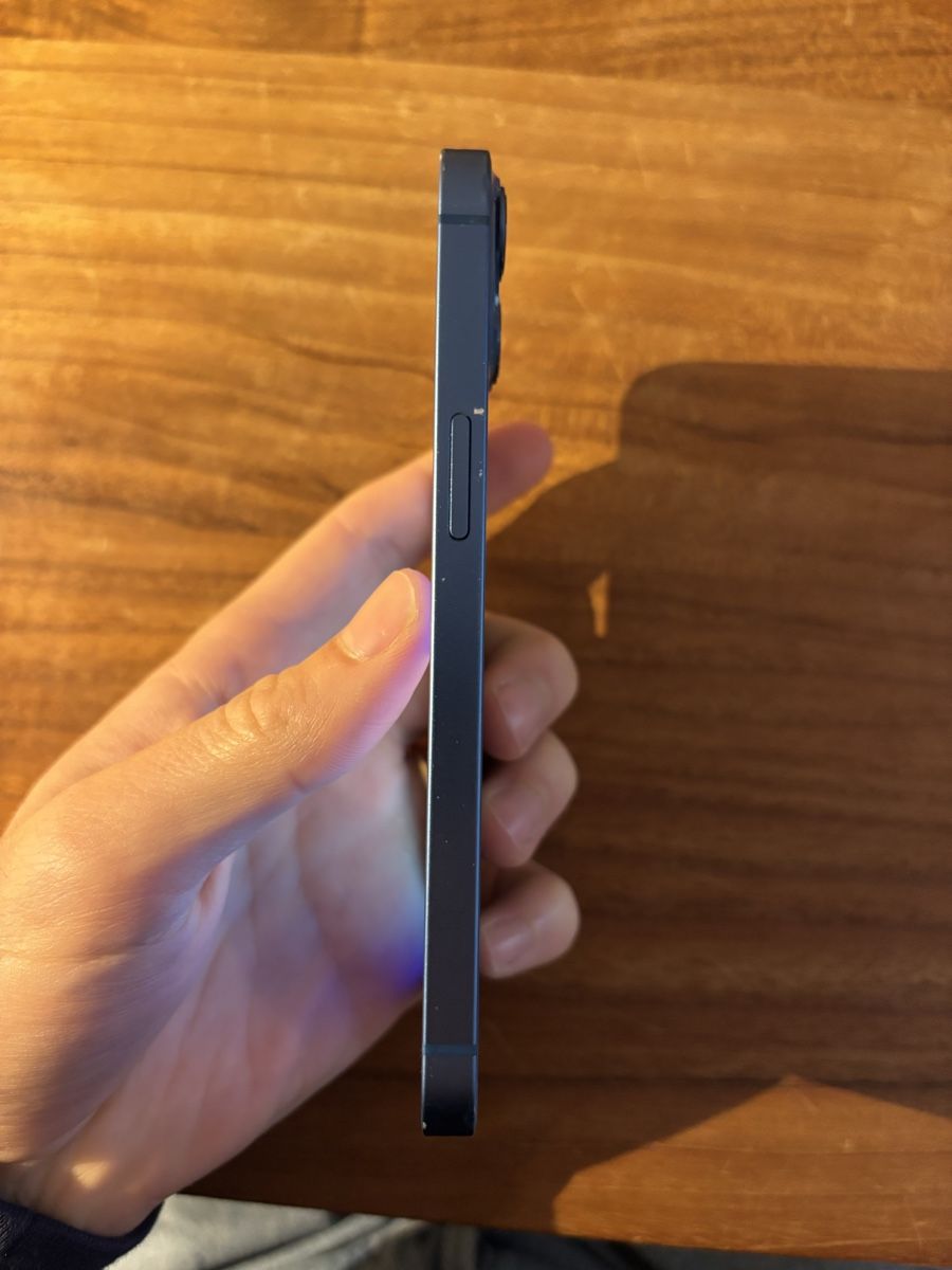 Apple Portables: iPhone 13 - 128 GB - Blau – D'occasion à Zürich par leo_6qmw 8