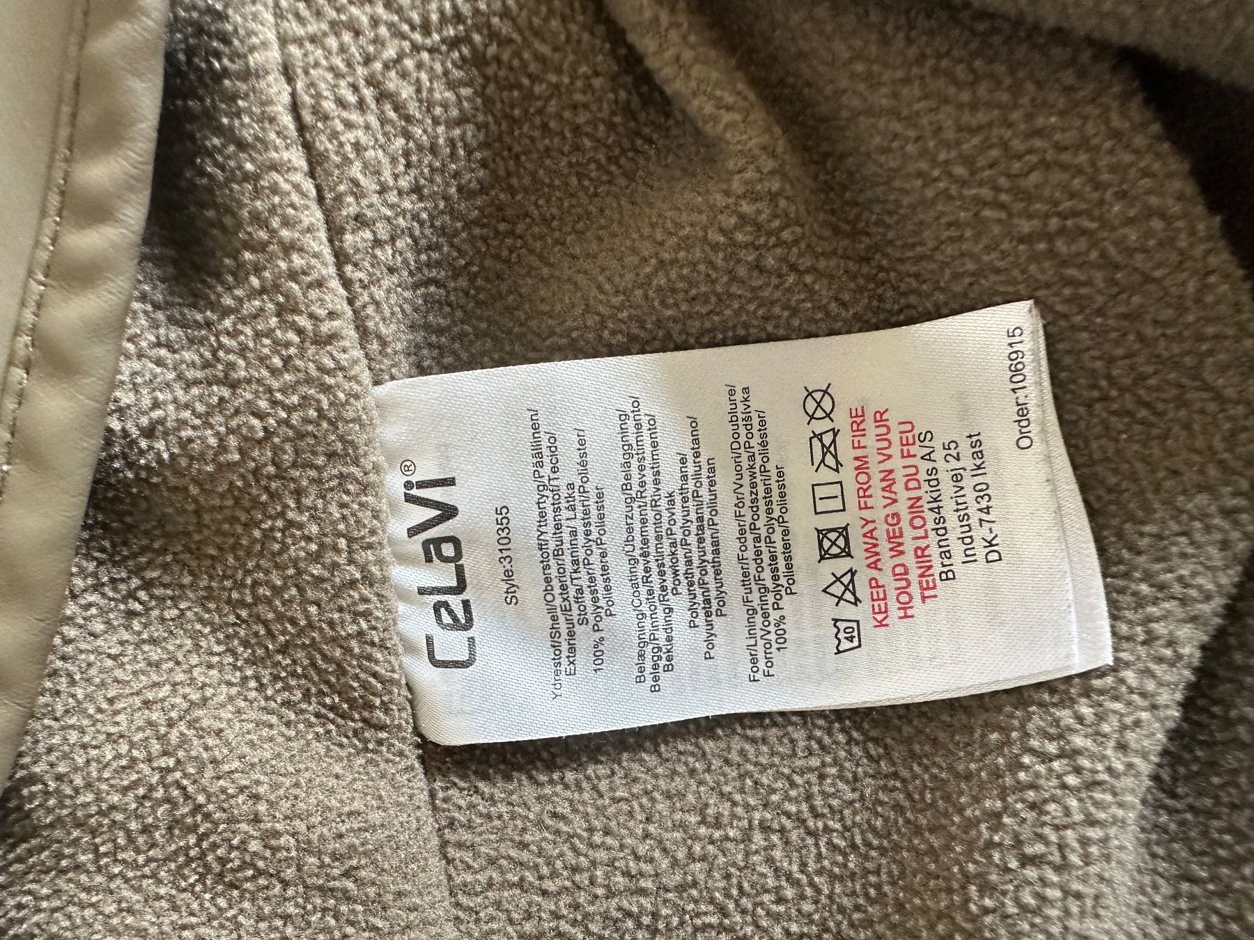 Lotti di vestiti: Celavi Thermo Regenkleidungs-Set – Usato da Zürich venduto da Rania68 4