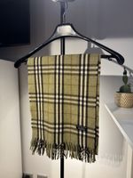 Écharpe Burberry originale
