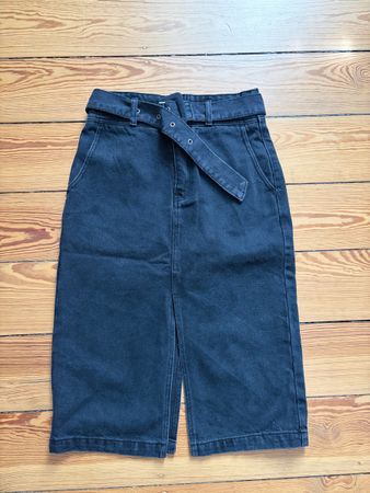 Jeans skirt dark greg size S new