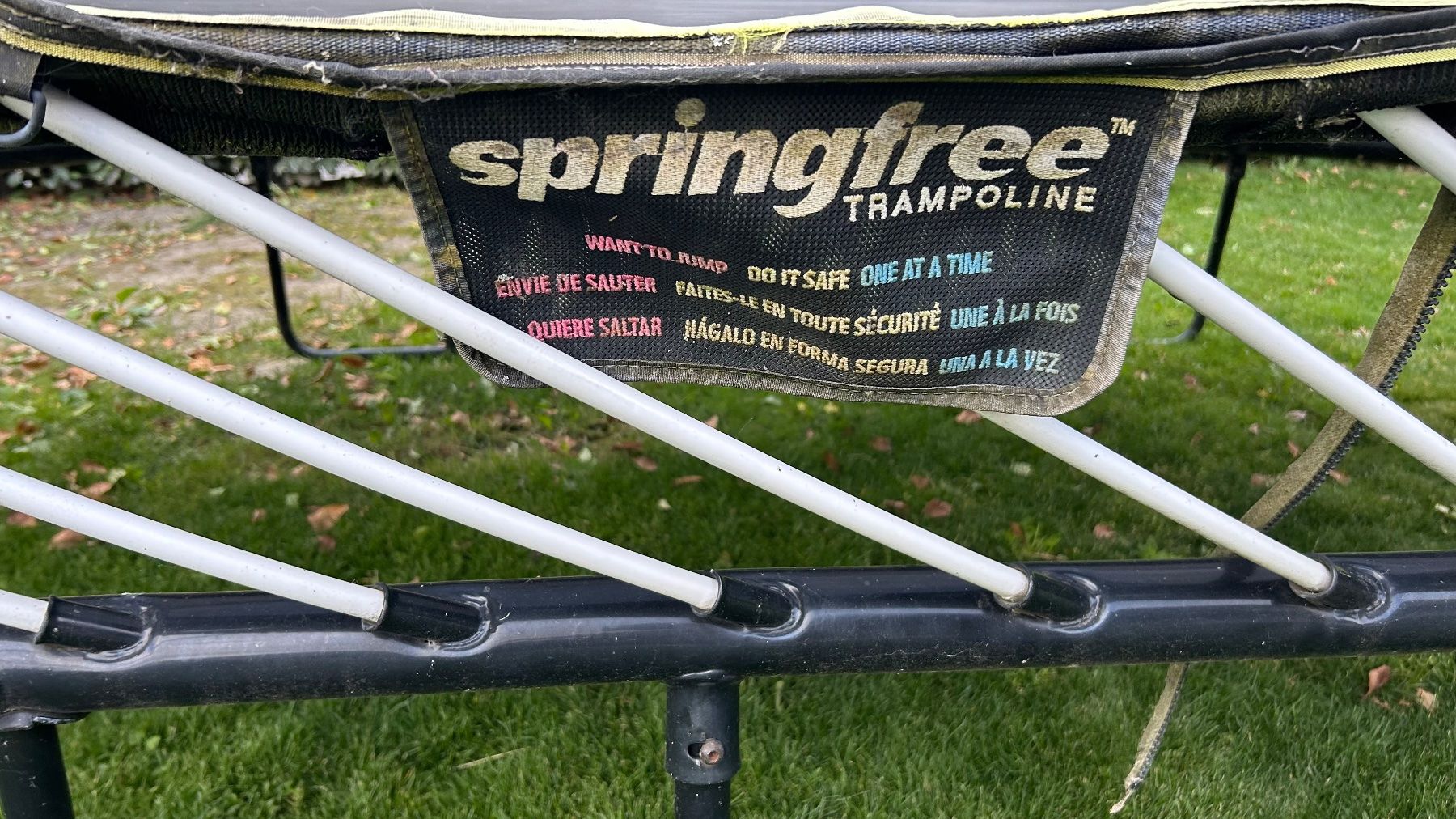 Trampolini: Trampoline Springfree 077 filet de sécurité, – Usato da Martigny-Croix venduto da Cabli 1