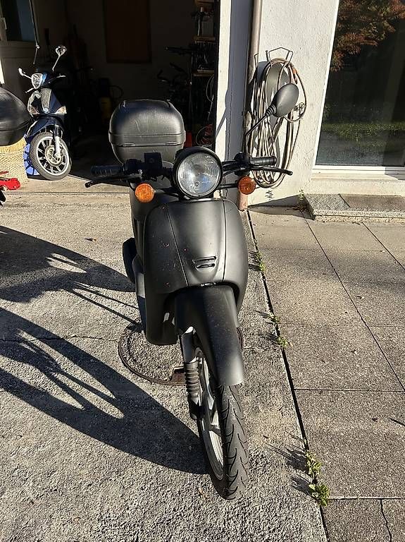 Honda Scooters: Honda SGX Sky 50 – Gebraucht aus Zumikon von pangst