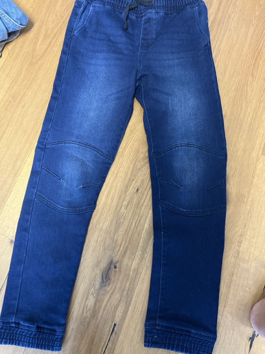 Hosen: Kinder Jeanshose blau elastischer Bund Grösse 164 – Gebraucht aus Rudolfstetten von Stern042