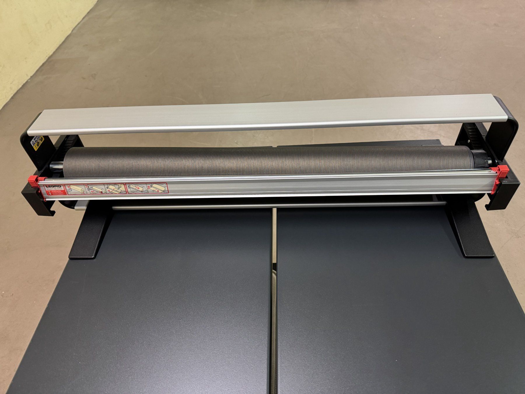 Tous les outils: Legro Papierschneider – D'occasion à Engelburg par engel9032