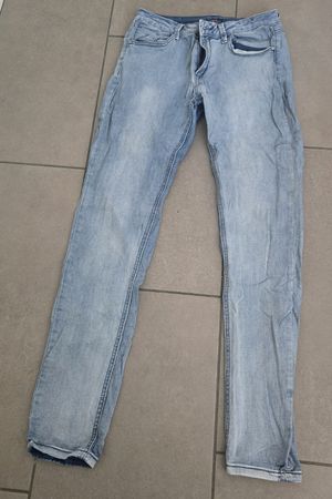 Jeans Damen hellblau Grösse 38 guter Zustand