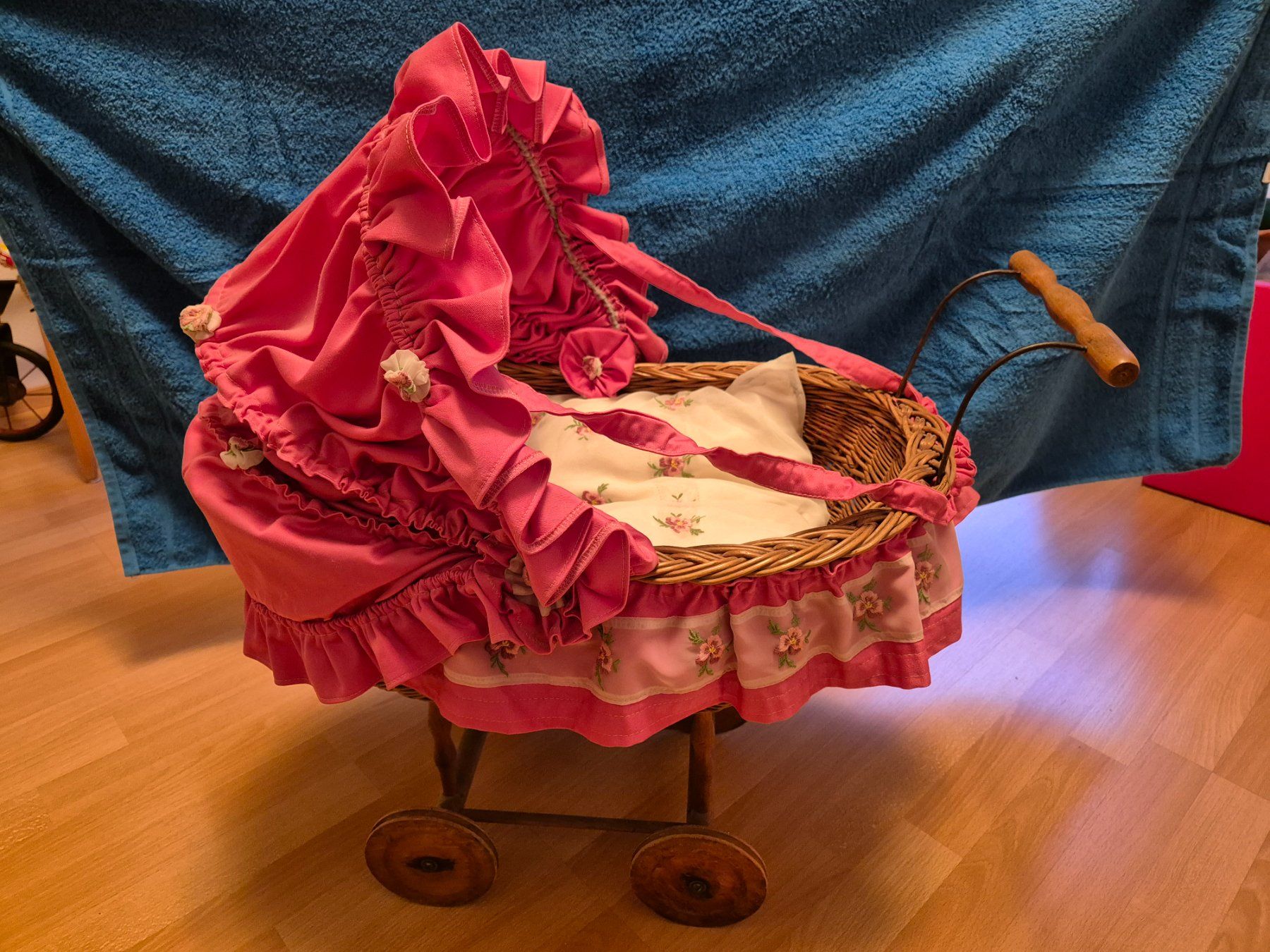 Carrozzine per bambole: Puppenwagen – Usato da Basel venduto da Tatura