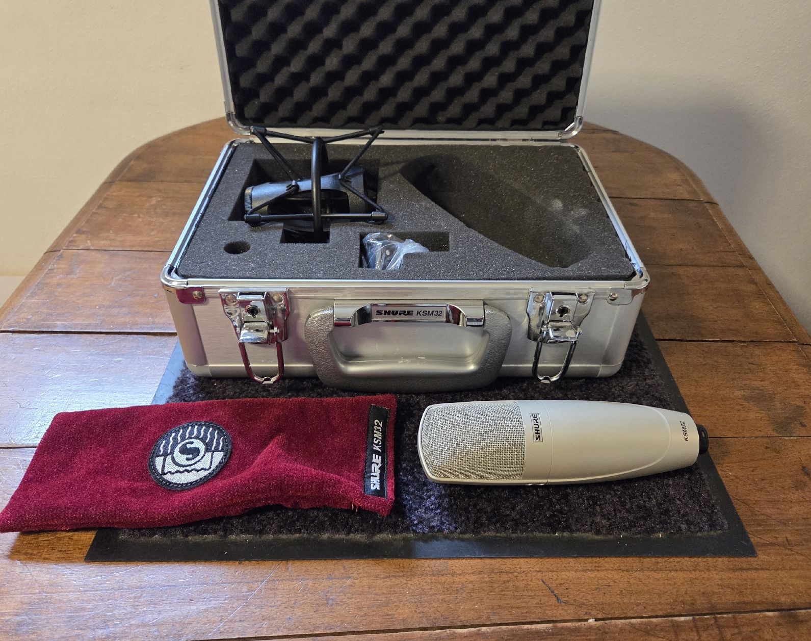 Microfoni: Shure KSM32 avec accessoires – Usato da Gorgier venduto da rustic2 1