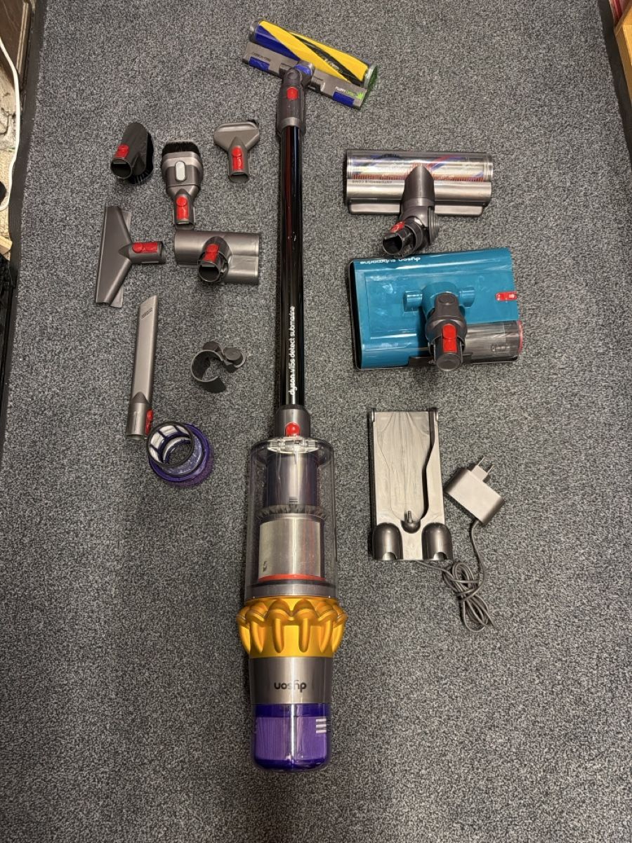 Dyson Aspirapolveri & Accessori: Dyson v15 Detect Submarine absolut  – Usato da Landquart venduto da Nnf007 1