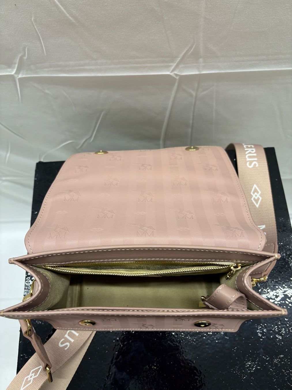 Maison Mollerus Taschen für Damen: Maison Mollerus rose gold – Gebraucht aus Oftringen von SCHIBLI1 2