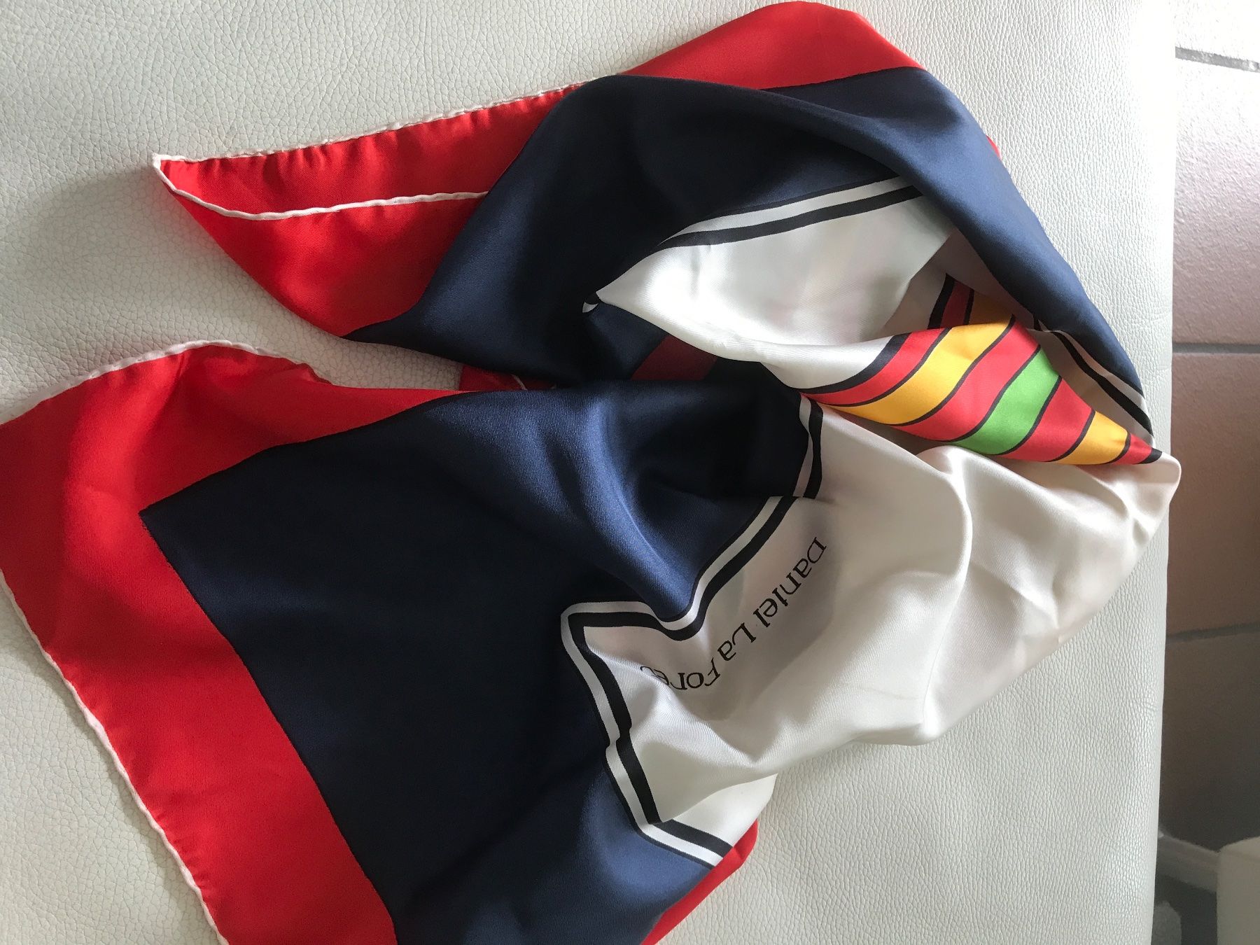 Foulards & écharpes: Seiden-Tuch Daniel La Forêt, – D'occasion à Wettingen par Andres54 1