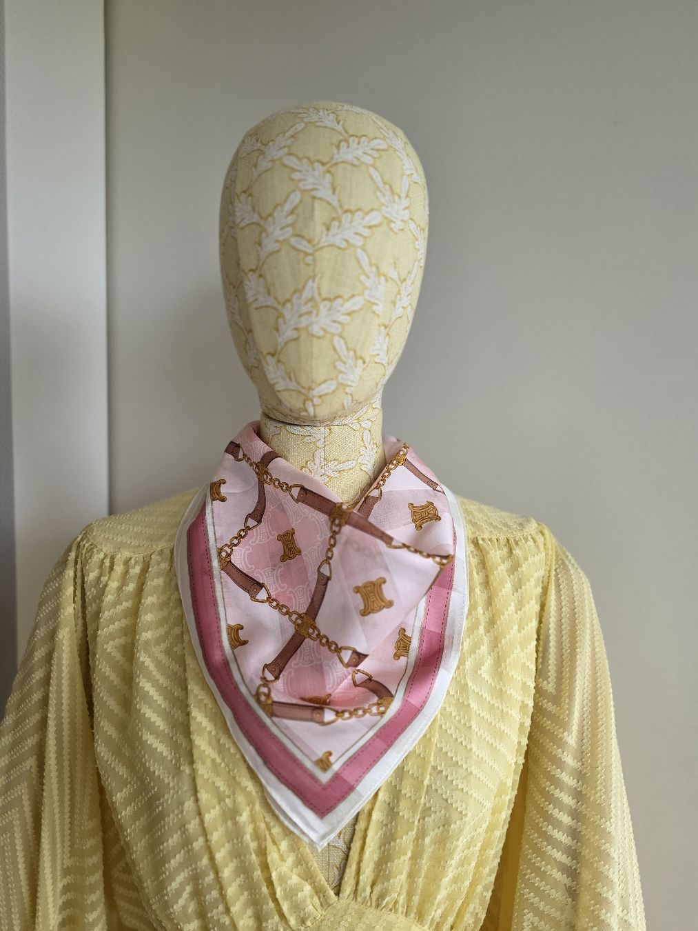 Celine Foulard & Sciarpe: Celine Baumwolltuch 50x50 cm Neu – Nuovo e nell'imballaggio originale da Zürich venduto da LIMAR 4