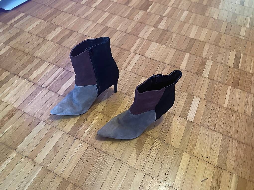 Chaussures femmes: Stiefeletten Tricolore, 40 – D'occasion à Zürich par SuzanY01