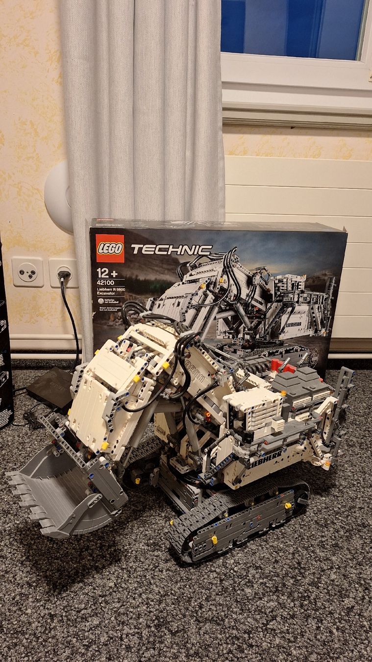 Lego Baukästen: Lego Technic Liebherr Bagger – Gebraucht aus Andwil SG von Andwil_Deal
