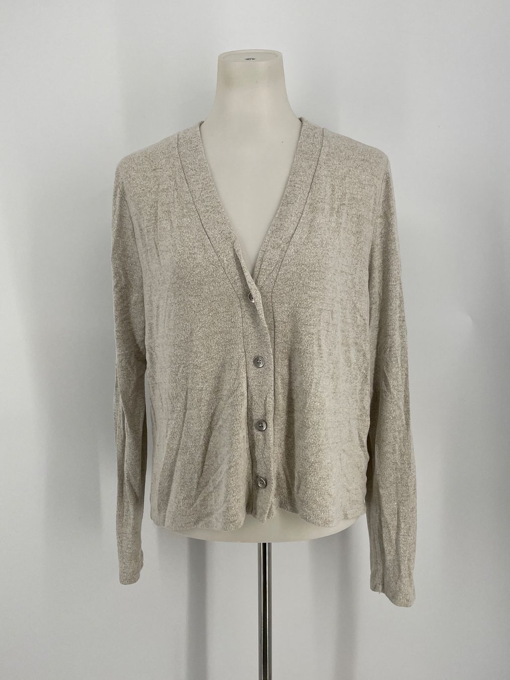 Maglioni & Felpe: Strickjacke, Cardigan Gr. M Chicorée – Usato da Auenstein venduto da moin.