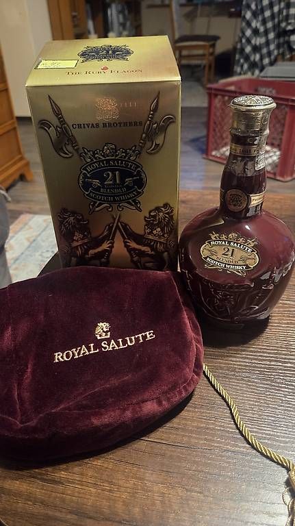 Bevande alcoliche: 2014 Royal Salute 21 Whisky Ruby Flagon – Usato da Ehrendingen venduto da mario5401