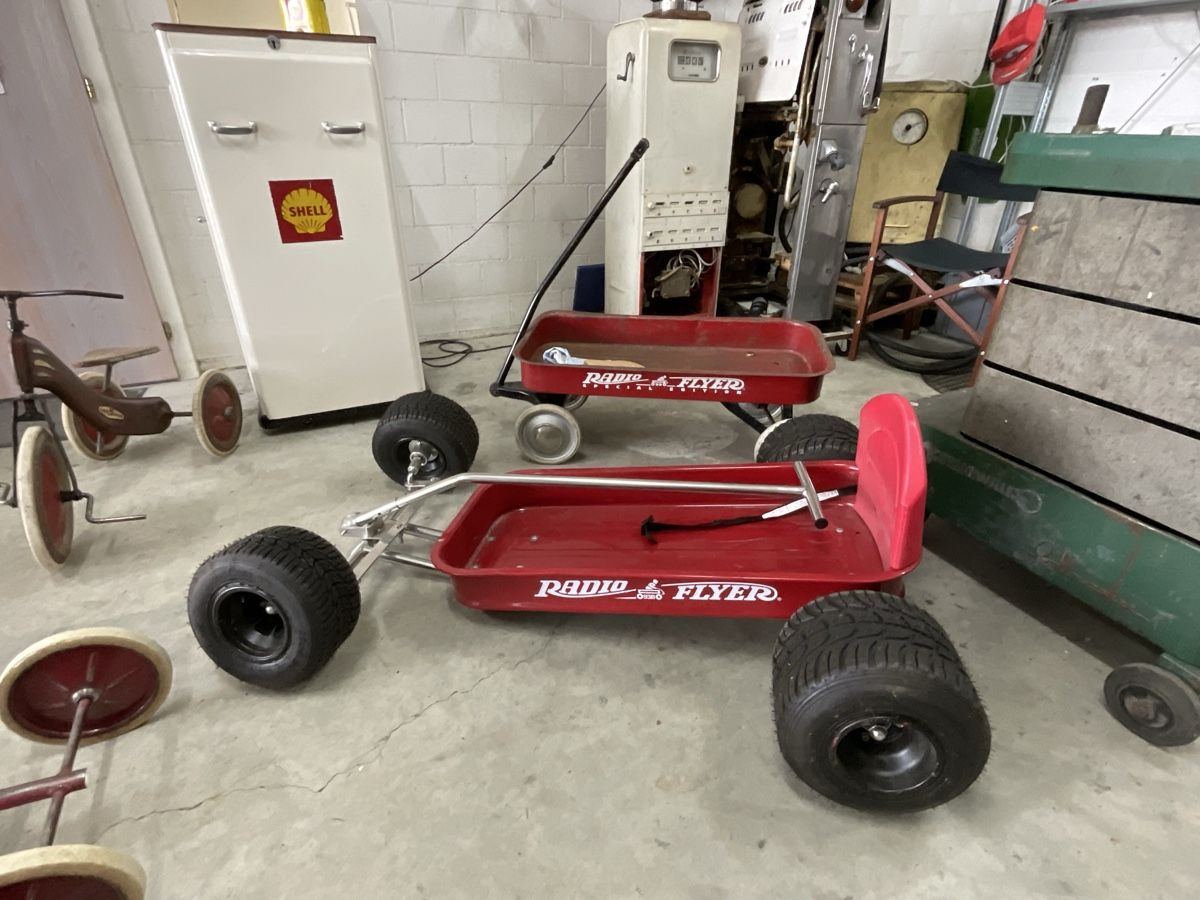Carrelli di trasporto: Radio Flyer Bollerwagen Custom & Vintage – Usato da Sempach venduto da CU2times 5
