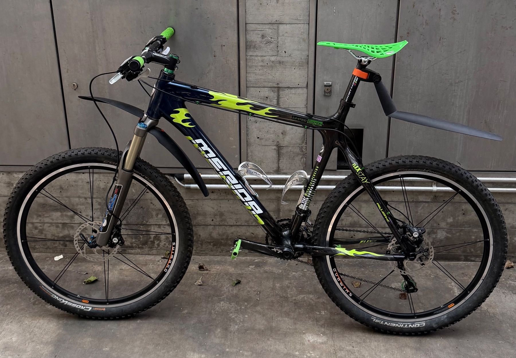 Merida Velos: Mountainbike Merida Carbon FLX - Limited Edition - 22" – Gebraucht aus Dietikon von gab_qz7y