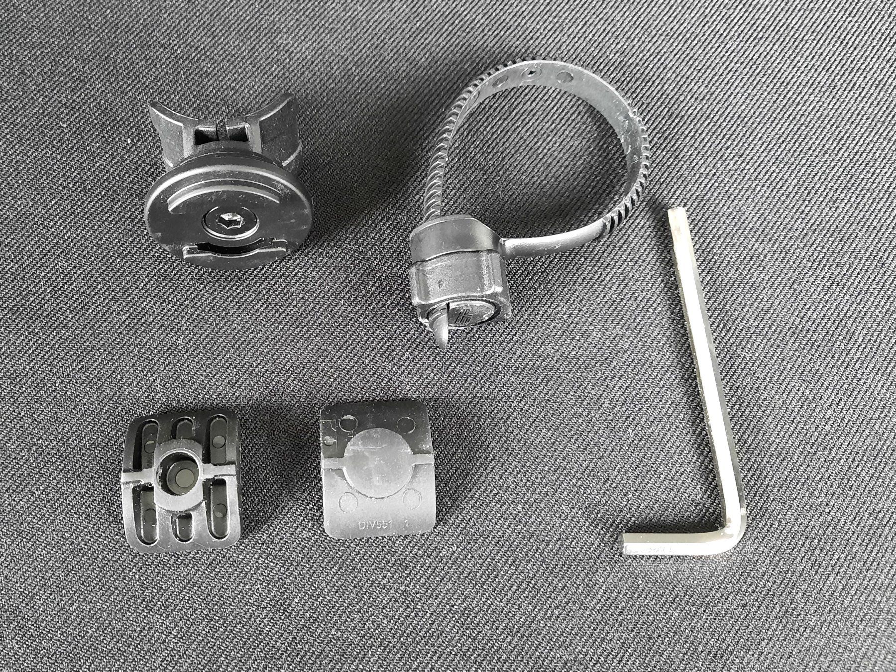 SP Connect Supporti per biciclette: SP CONNECT Micro Bike Mount – Nuovo (secondo la descrizione) da Beinwil am See venduto da Restwert_Beinwil 4