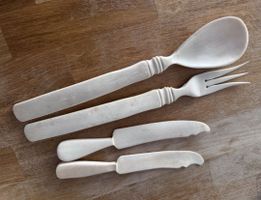 Salatbesteck Antike Messer Knochen oder sowas.