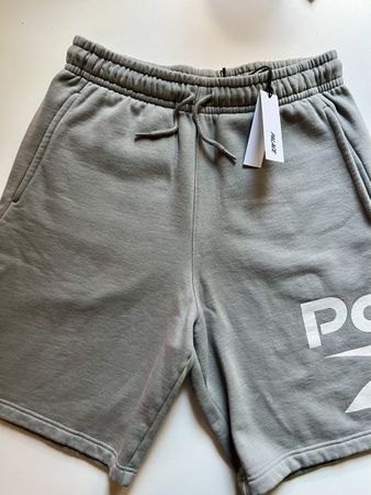 PALACE x REEBOK - Grey shorts, size S