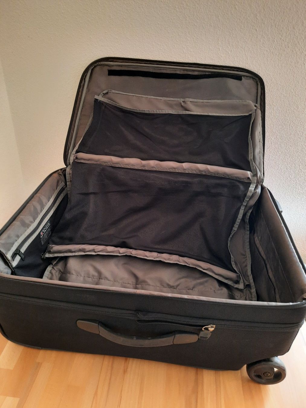 Victorinox Valigie: Victorinox Koffer – Usato da Ibach venduto da urs_sl5h 6