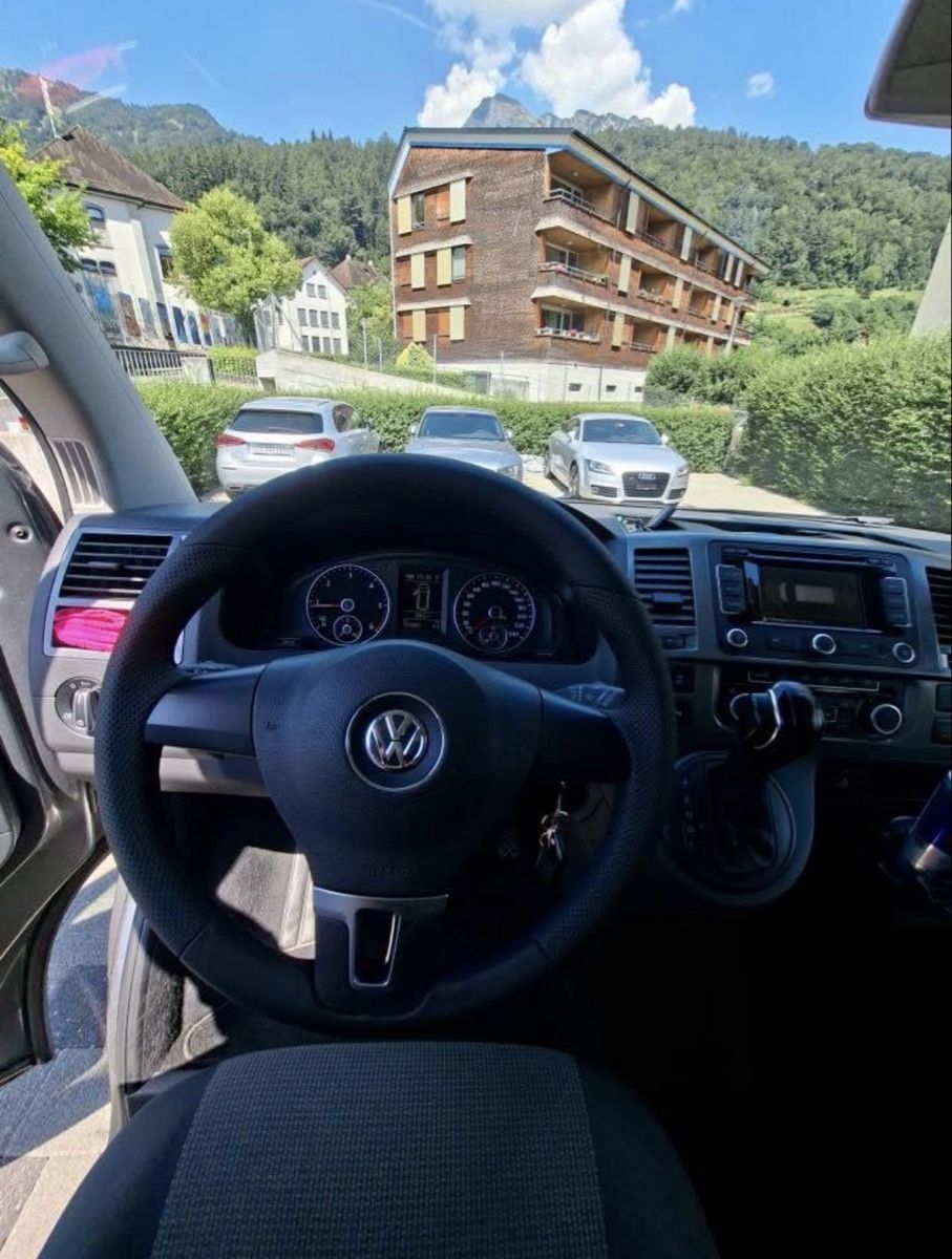 VW Automobili: VW T5 Caravelle | 2.0 TDI | DSG – Usato da Azmoos venduto da jul_z8nj 3