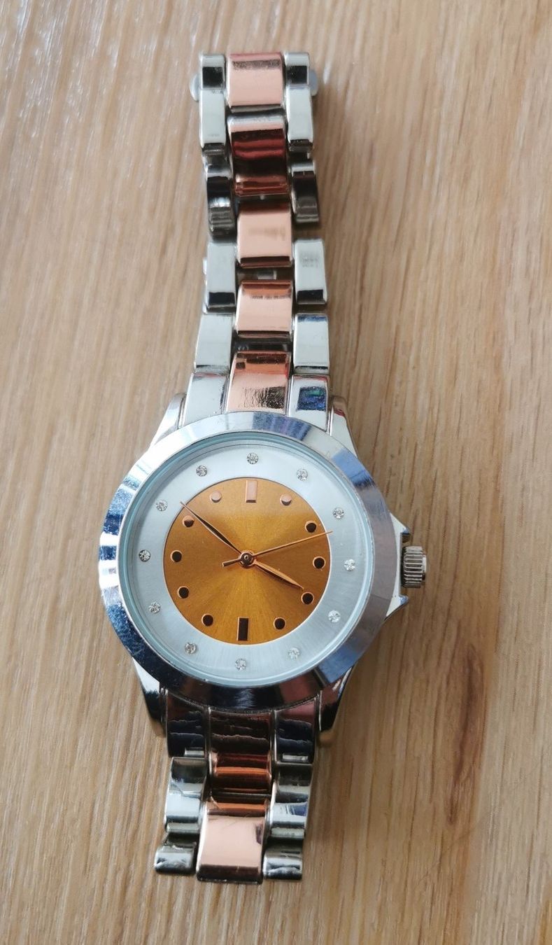 Orologi: LBVYR silbrig, goldige Armband-Uhr – Usato da Kastanienbaum venduto da therebellsmurfette