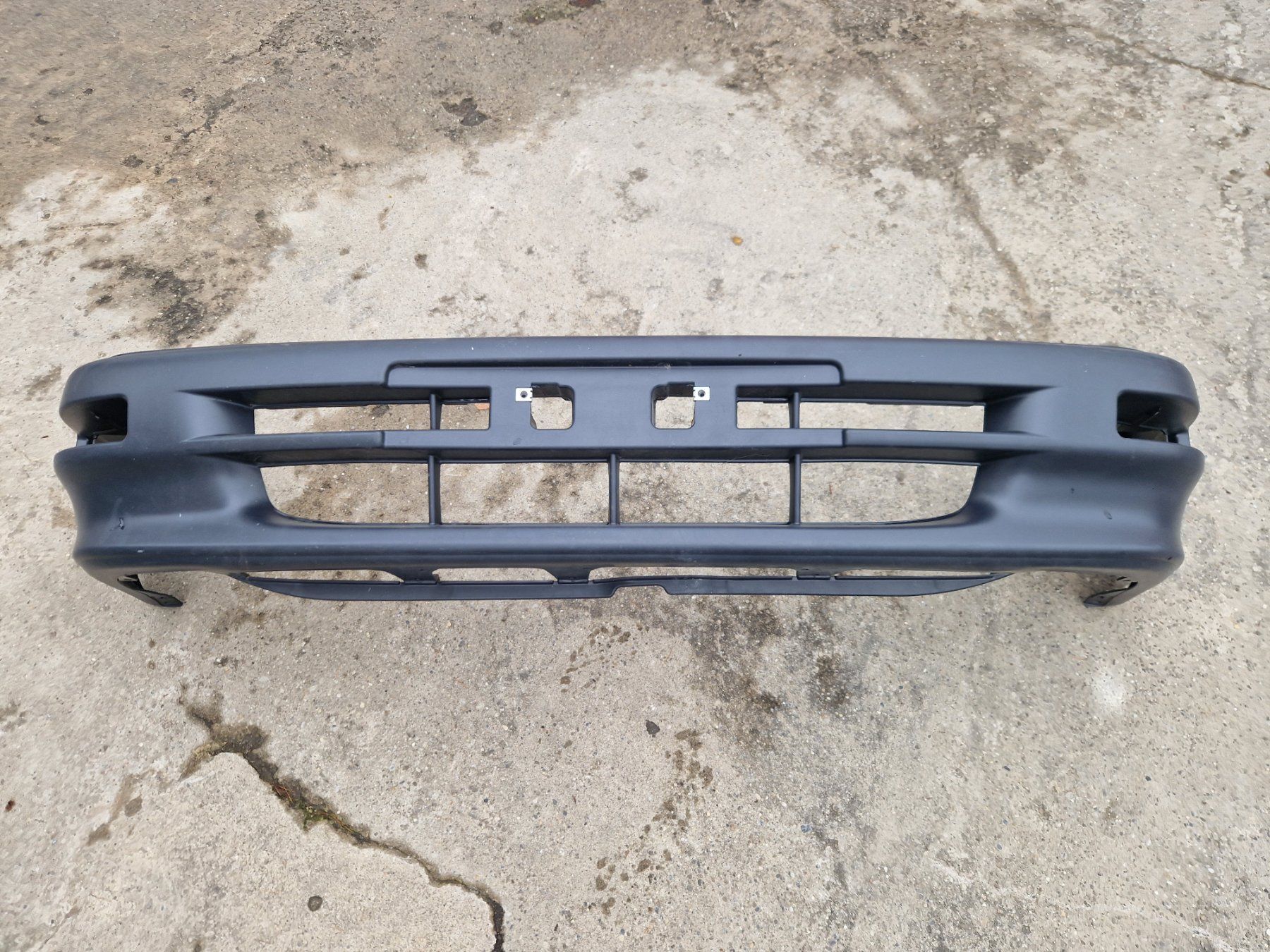 Toyota Tutti pezzi di ricambio auto: Stossstange Toyota Corolla AE10 – Nuovo (secondo la descrizione) da Kerzers venduto da Ernst12345