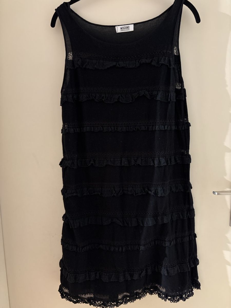 Moschino Vestiti: Moschino noire, taille S, parfait état! – Usato da Pully venduto da sb1977