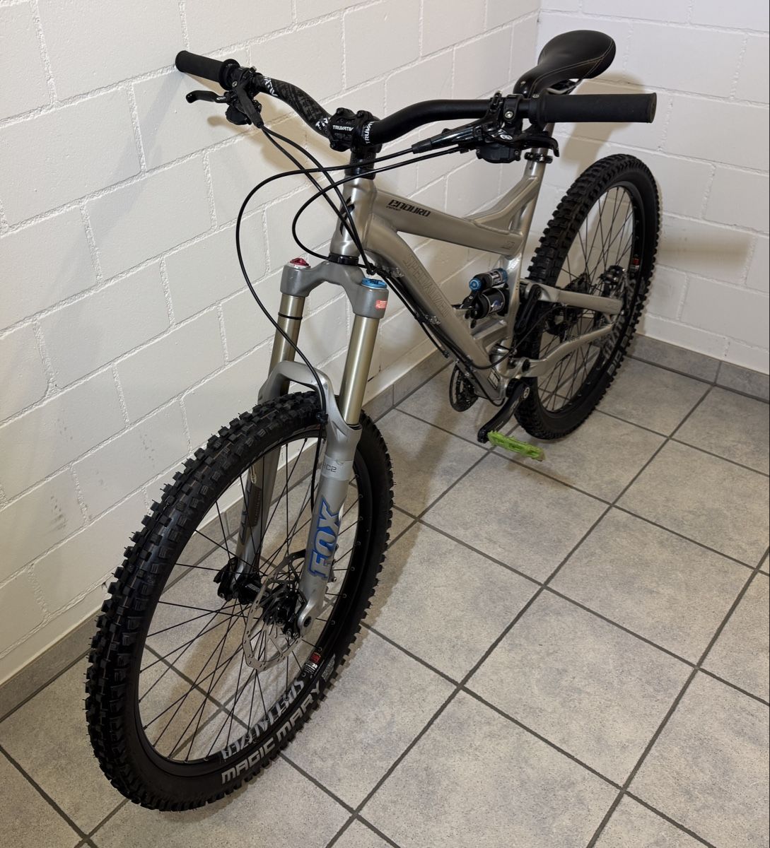 Specialized Velos: Specialized Enduro Expert gebrauchter Zustand – Gebraucht aus Boppelsen von klingel512 3
