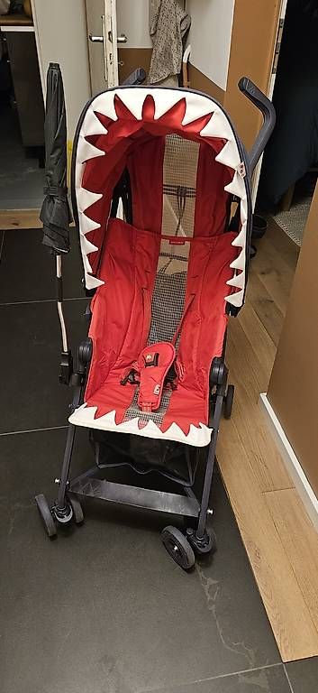 Mclaren Carrozzine: MACLAREN Poussette Mark II Shark Buggy – Usato da Romanel-sur-Lausanne venduto da Marsu001 1