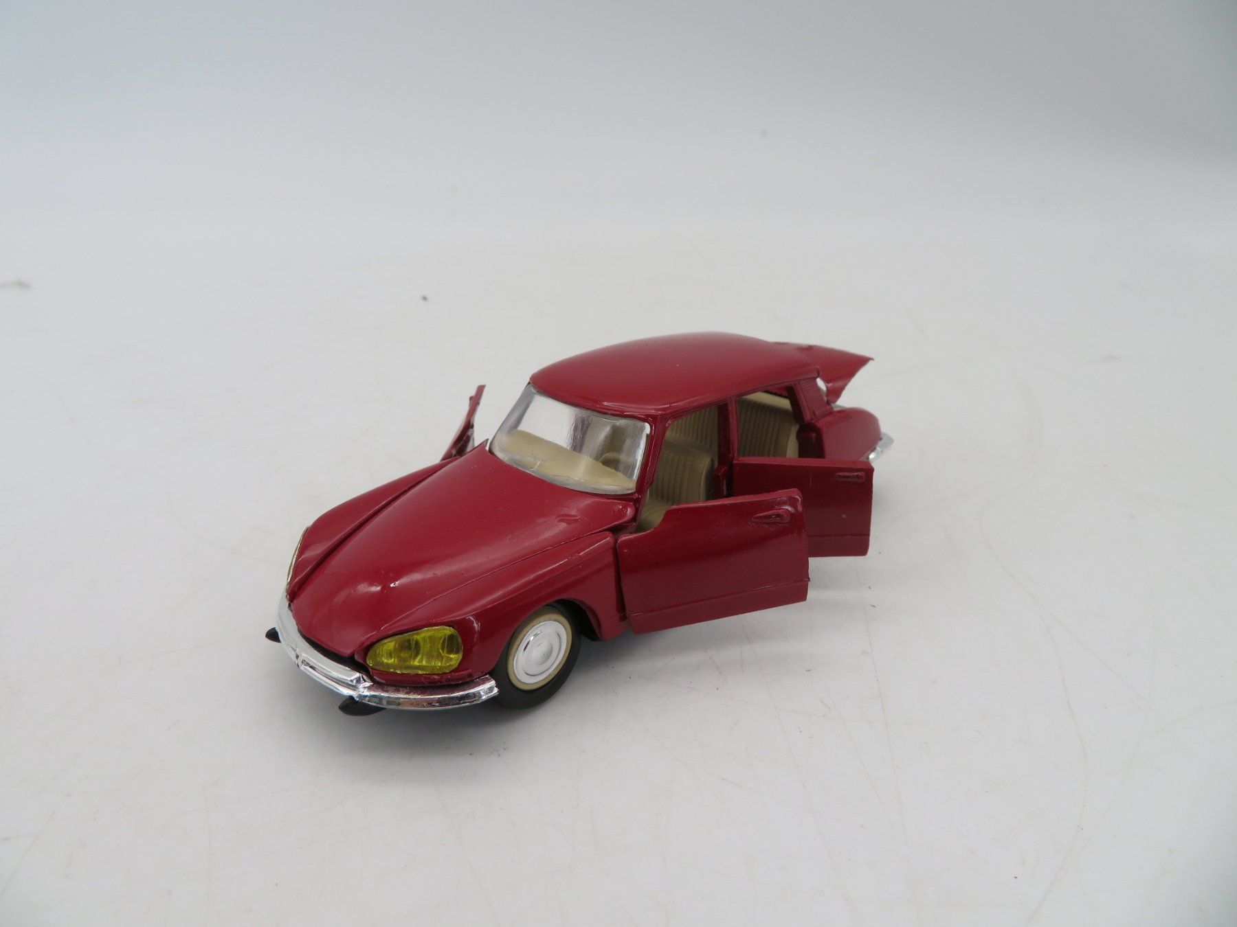 Citroën Modellini d'auto: Citroën Modellauto-Sammlung 4-teilig – Usato da Reinach BL venduto da WBZ-Flohmarkt 3