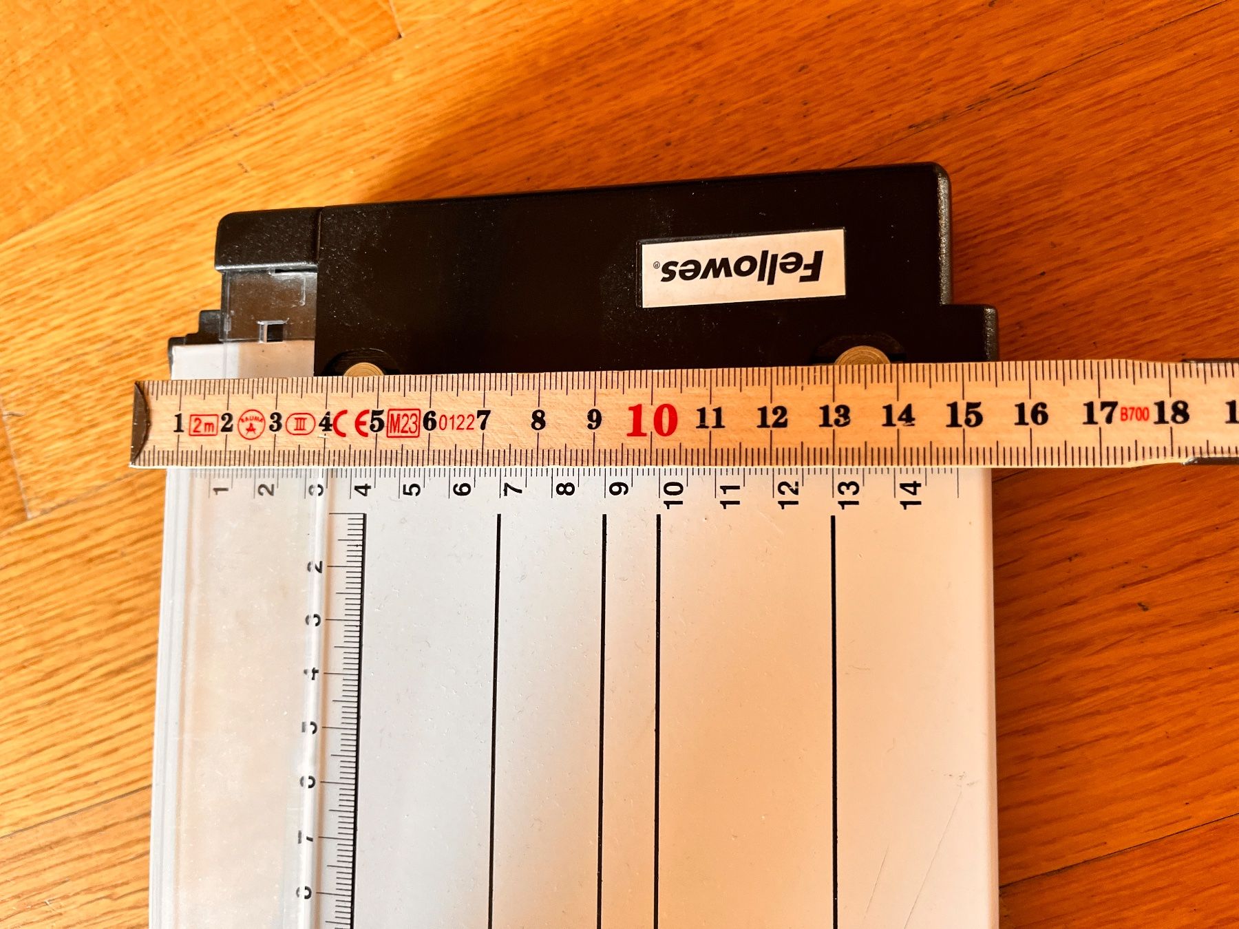 Tutti gli attrezzi: Kleiner Papierschneider – Usato da La Punt venduto da ohkanada 2