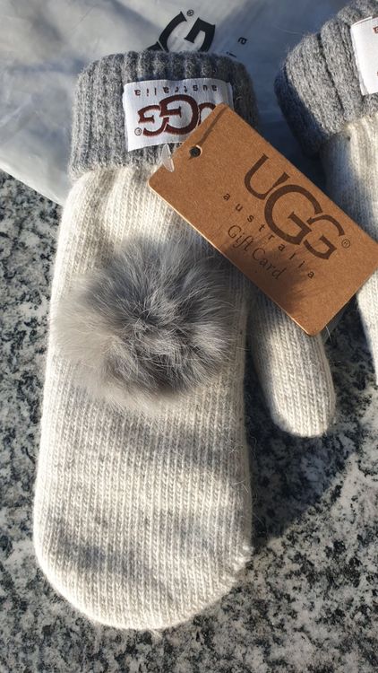 Ugg discount avec pompon