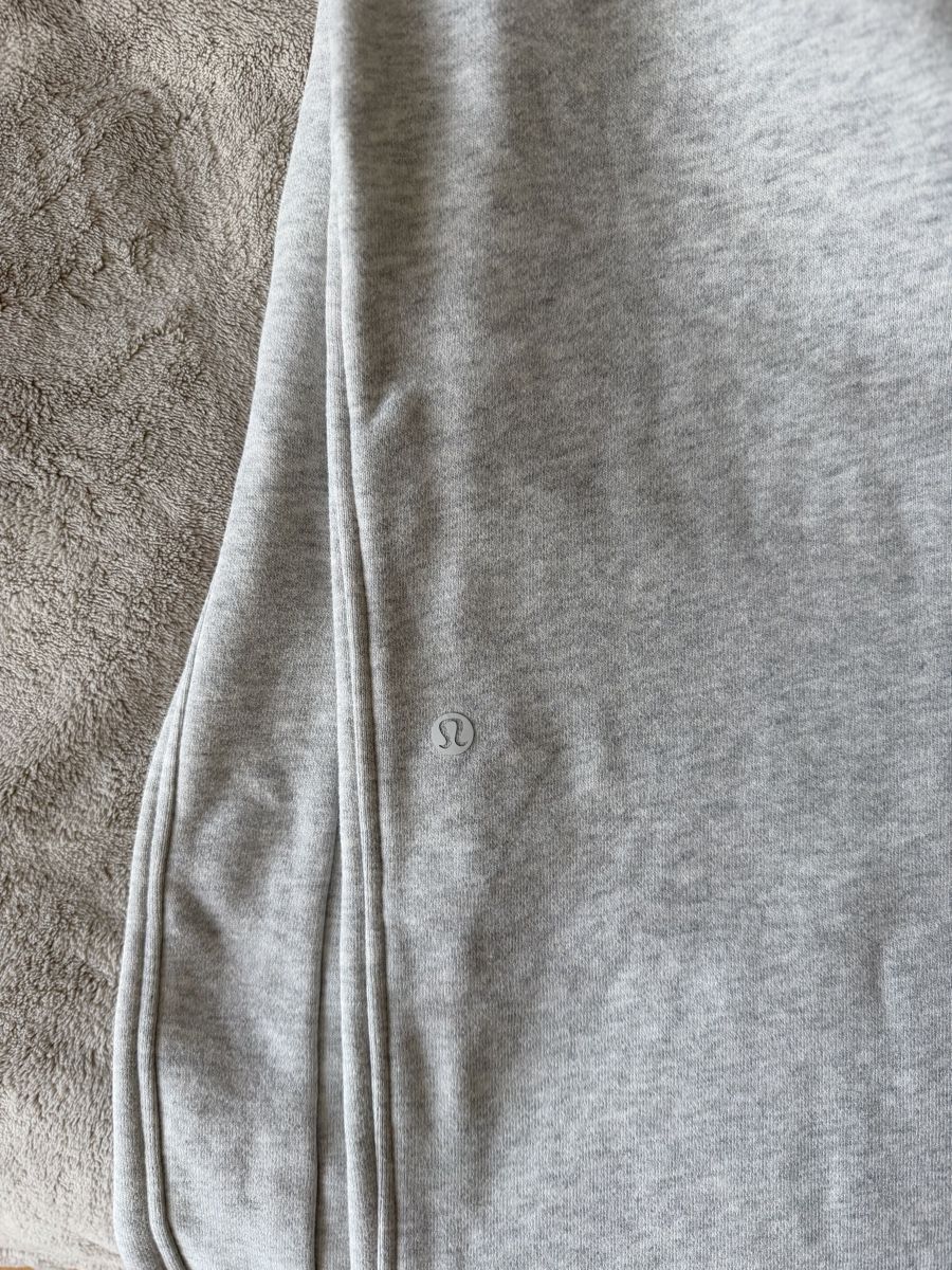 Lululemon Pantalons: Lululemon Jogginghose – D'occasion à Kloten par preloved9 2