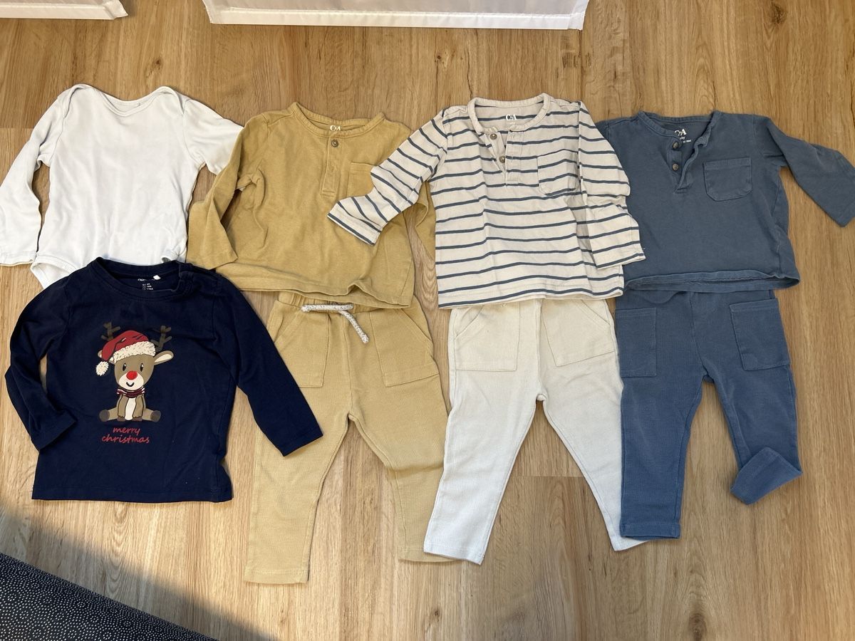 Ensembles coordonnés: Baby Kleiderpaket Gr. 86 – D'occasion à Neuendorf par kjaere