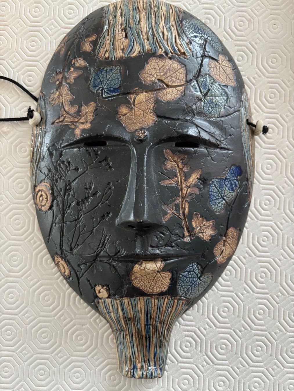 Alle Dekorationen: Wunderschöne Keramikmaske aus Malaysia, sicherer Versand – Gebraucht aus Zollikon von Ostendo
