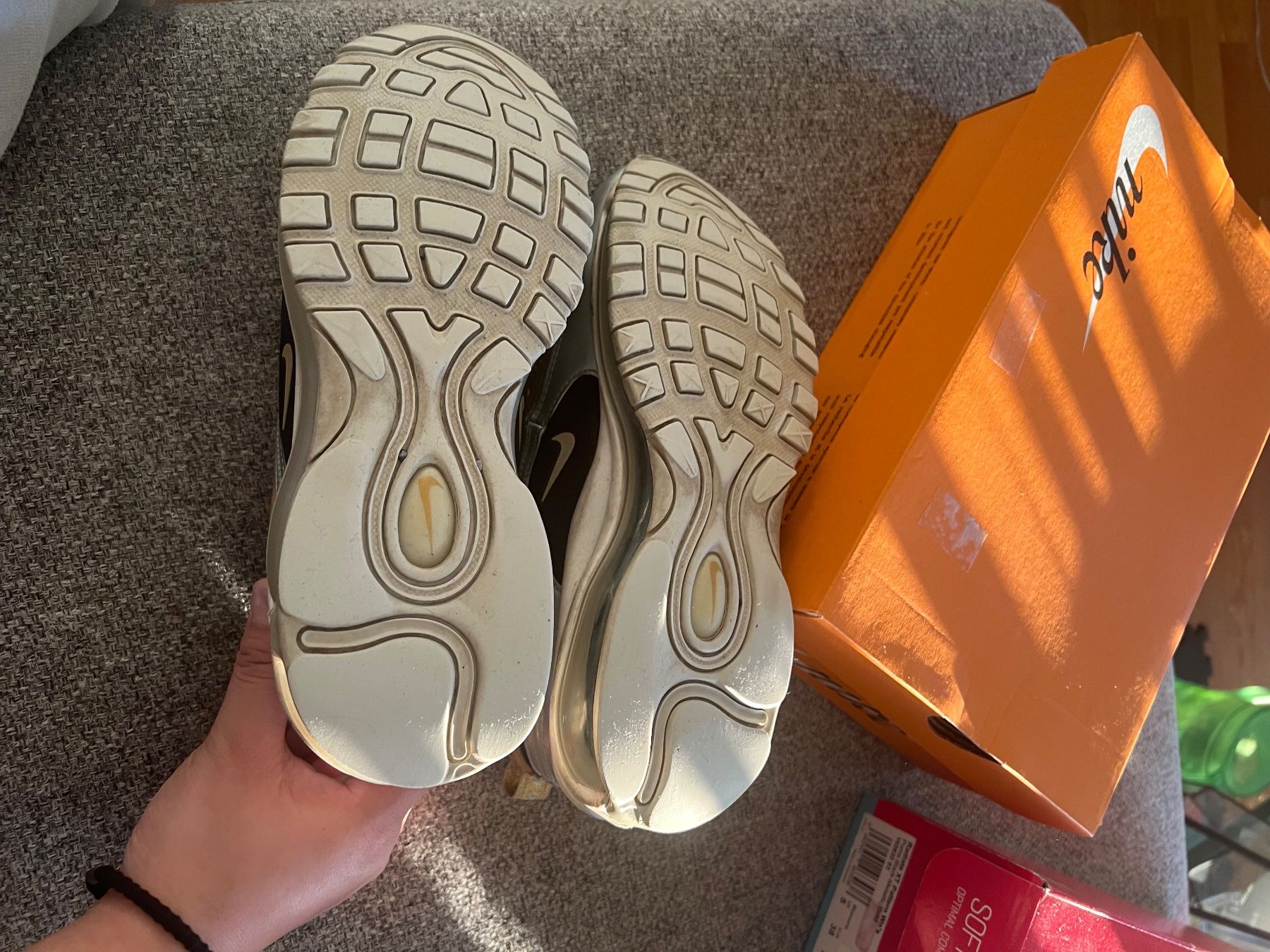 Nike Scarpe da donna: Nike Air Max,  Grösse 38.5,Gold/Silber – Usato da Uznach venduto da Ya_x7x6 6