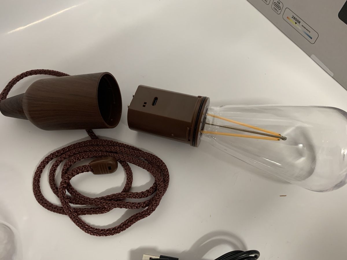 Lampade: 3 Hängelampen mit Akku – Nuovo (secondo la descrizione) da Aeschi SO venduto da Tebs 2