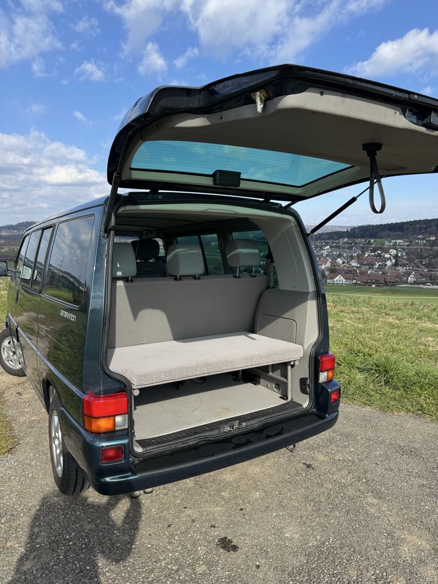 VW Automobili: VW T4 Multivan Generation 2,5l TDI – Usato da Arni AG venduto da DALA5 3